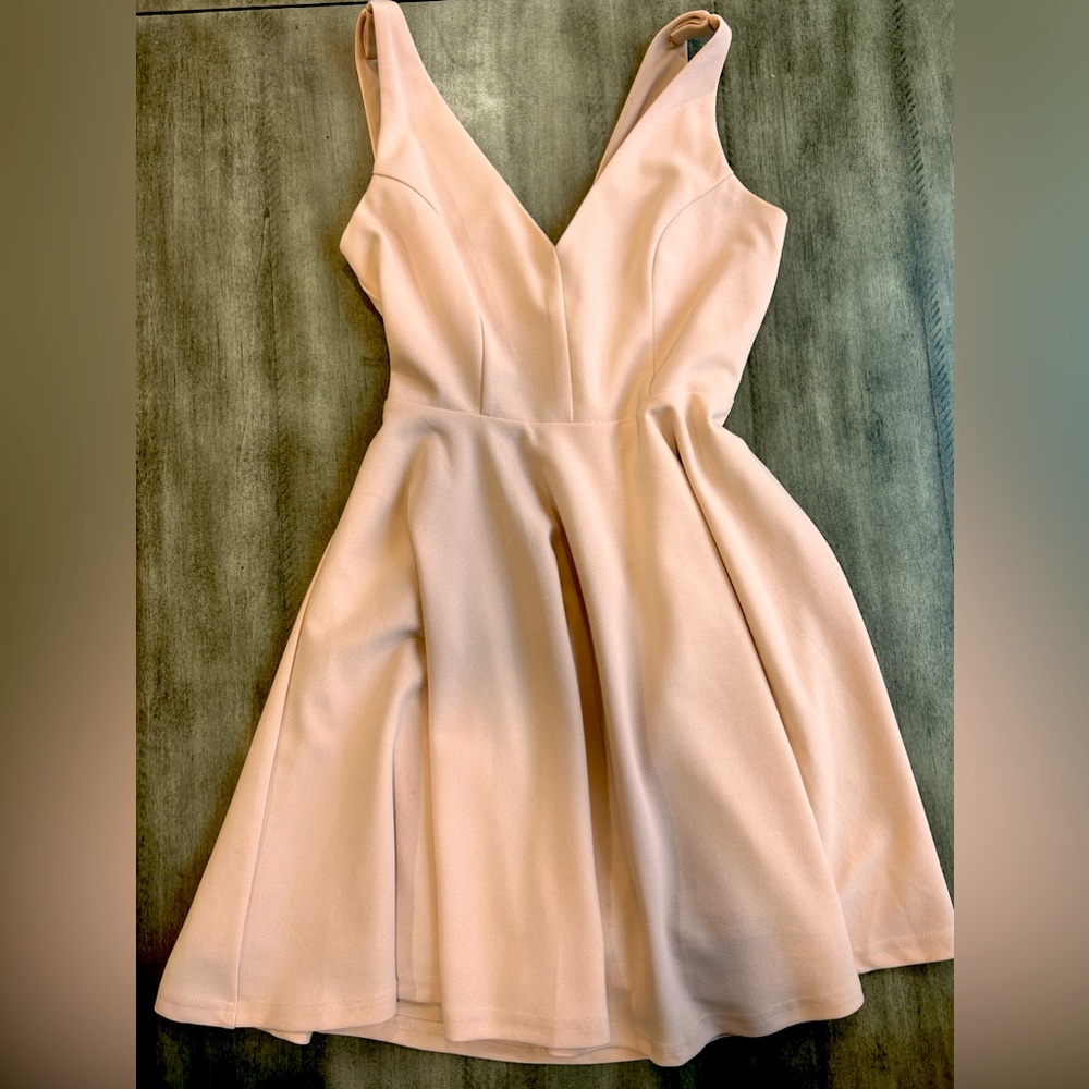 Lulu’s pink mini dress